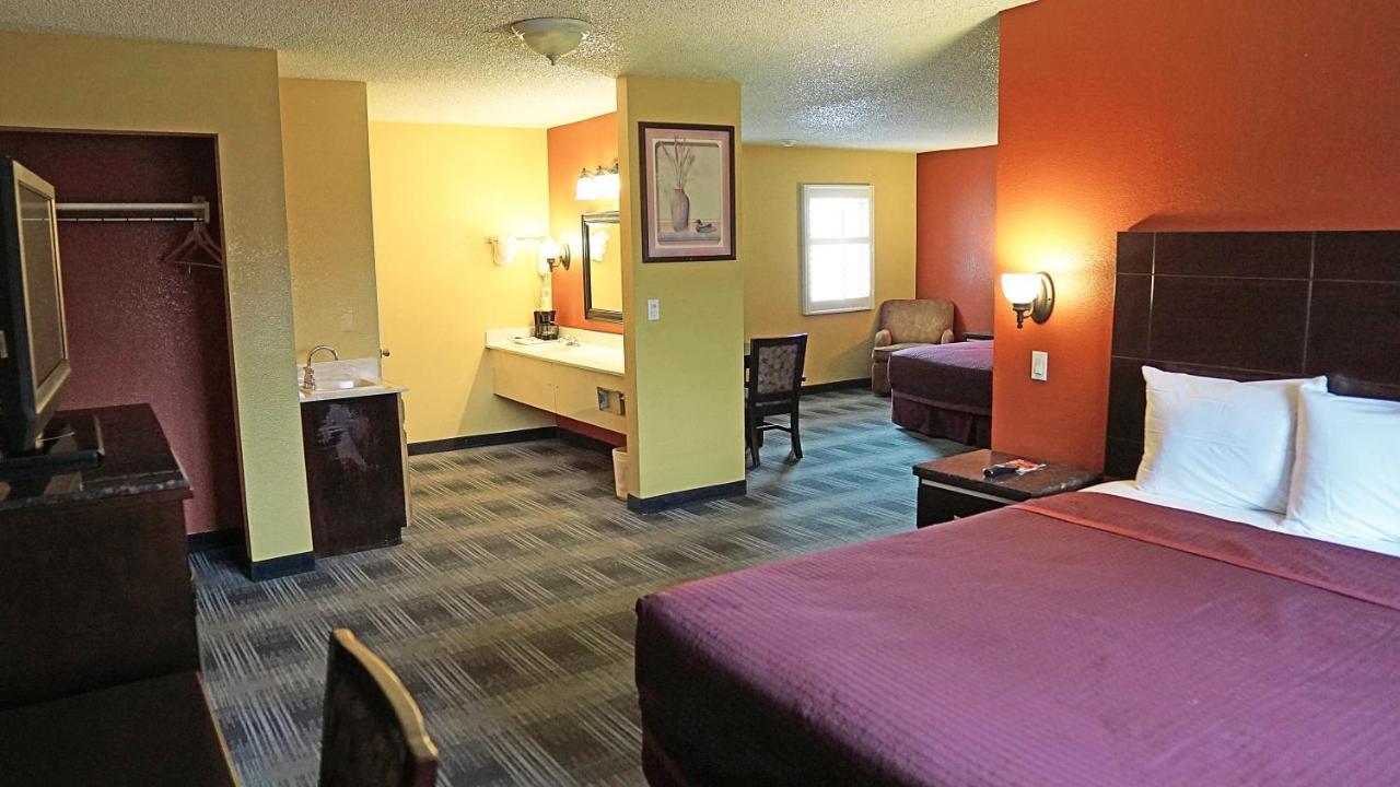 Travel Plaza Inn 康普顿 外观 照片